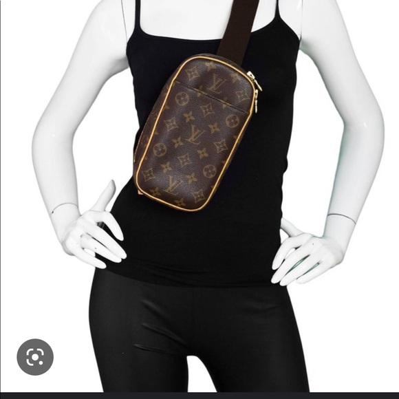 Louis Vuitton Handbags - Louis Vuitton Bum Belt Bag / crossbody
